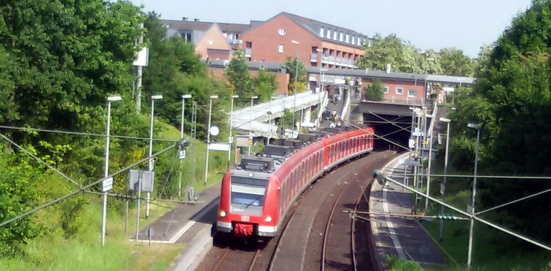 S-Bahnlinie 11 in Blumenberg