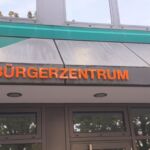 Einladung zum Innehalten: „Die kleine Welt des kleinen Glücks“ im Bürgerzentrum